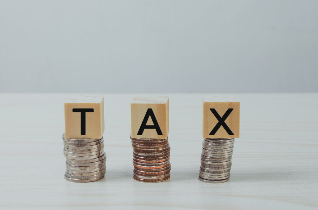Electric Car Tax Benefits 2025/26